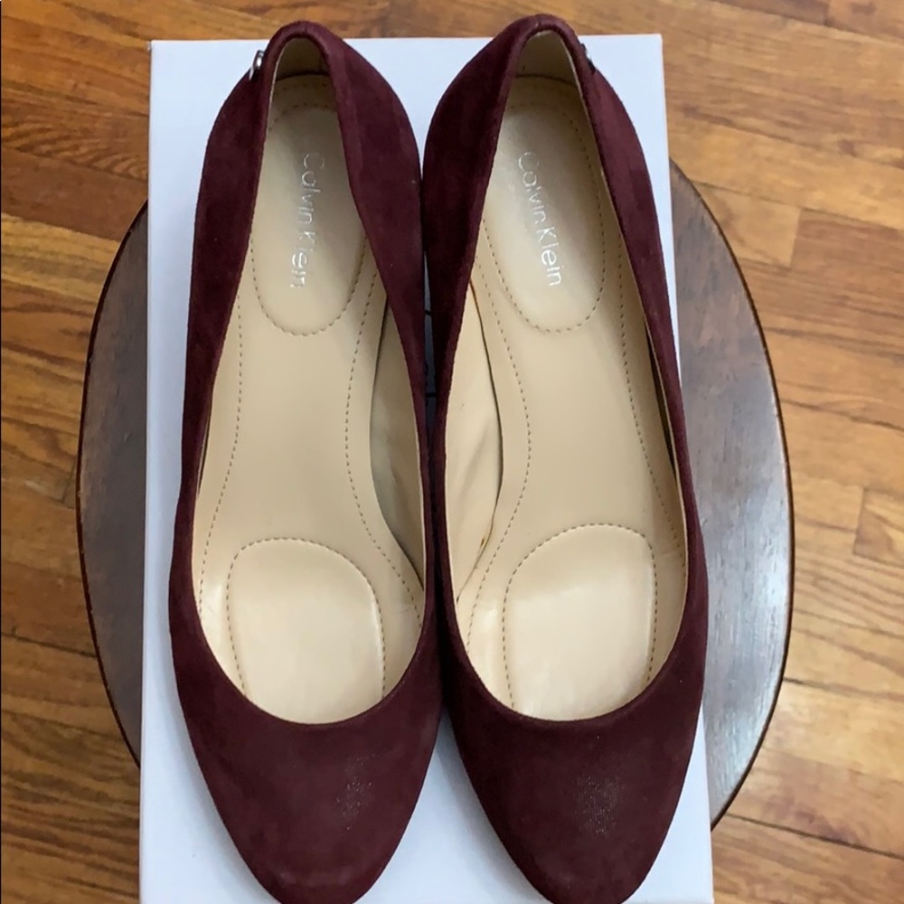 Calvin Klein Saxton Shimmer Suede Wedge
